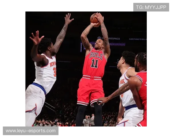 公牛险胜掘金，季后赛首轮中德罗赞三分雨不断，公牛签下德罗赞