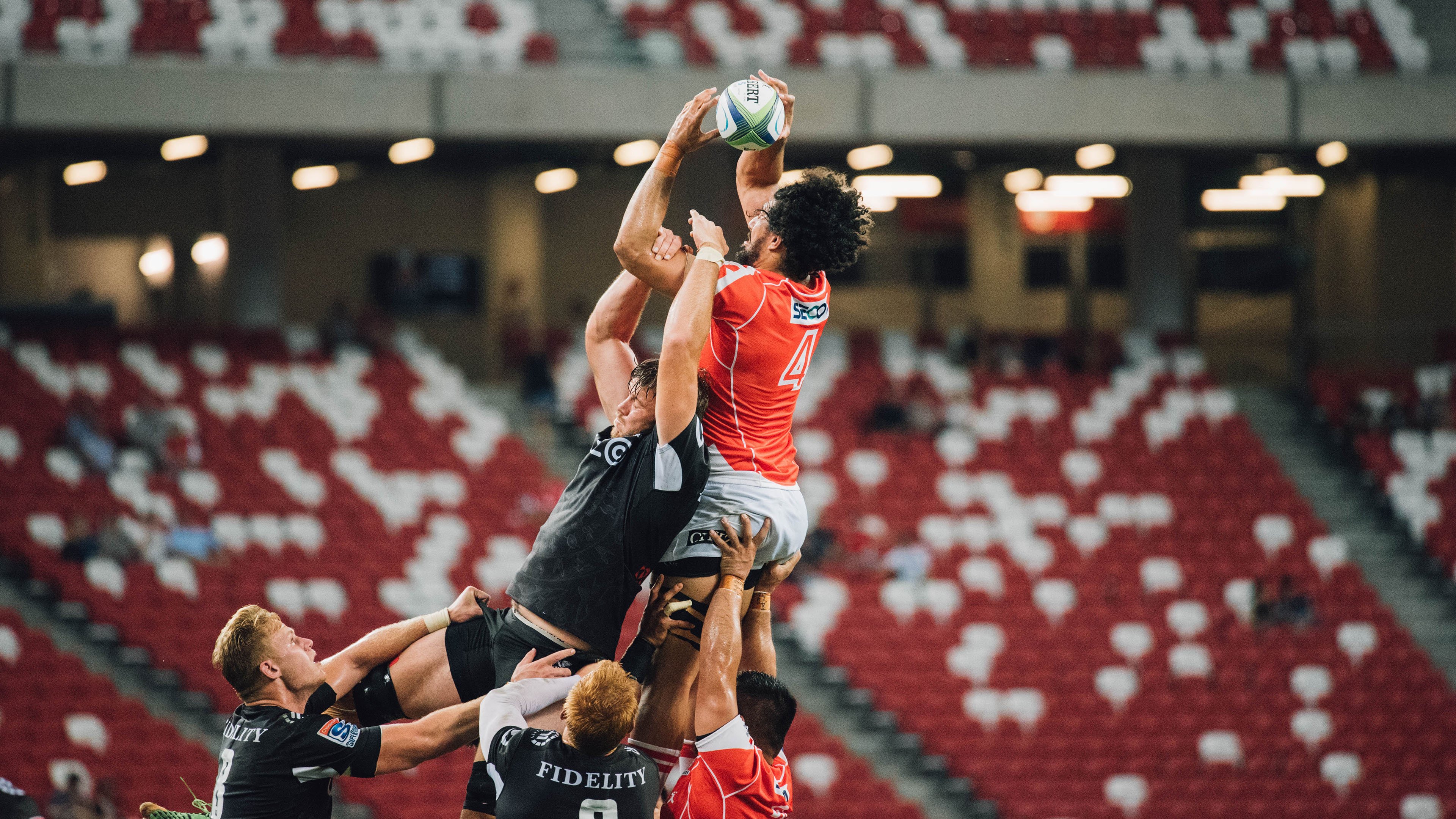 “六人制袋棍球：成都七中东部赛场上演速度与策略之战”